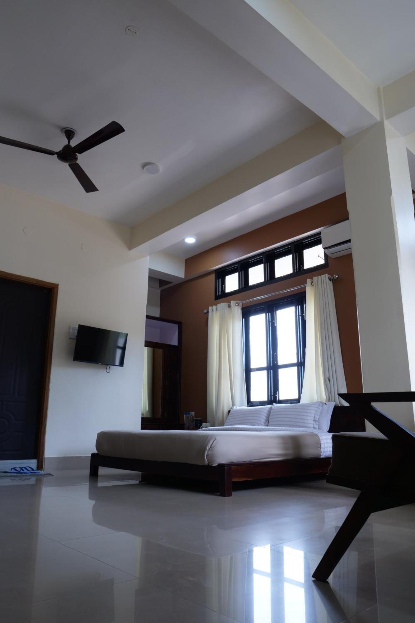 Joy'S Bnb Imphal Bagian luar foto